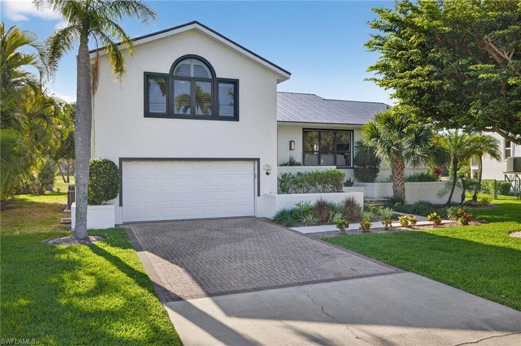 1304 Par View DR SANIBEL, FL 33957