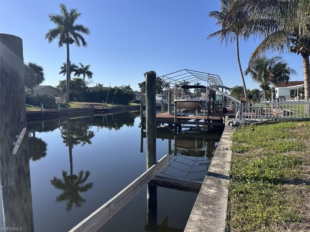 4945 Sorrento CT CAPE CORAL, FL 33904
