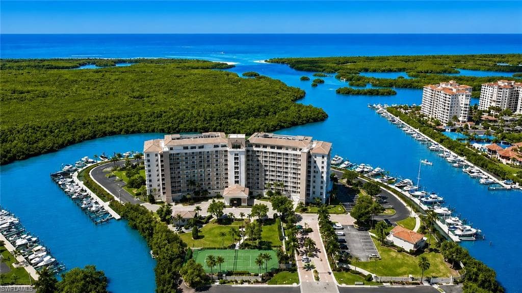 13105 Vanderbilt DR 502 NAPLES, FL 34110