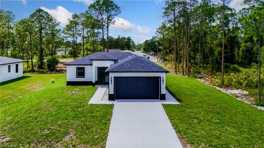 320 Loire AVE S LEHIGH ACRES, FL 33974