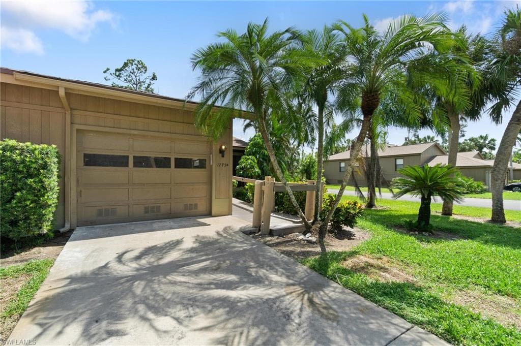 17754 Grande Bayou CT FORT MYERS, FL 33908