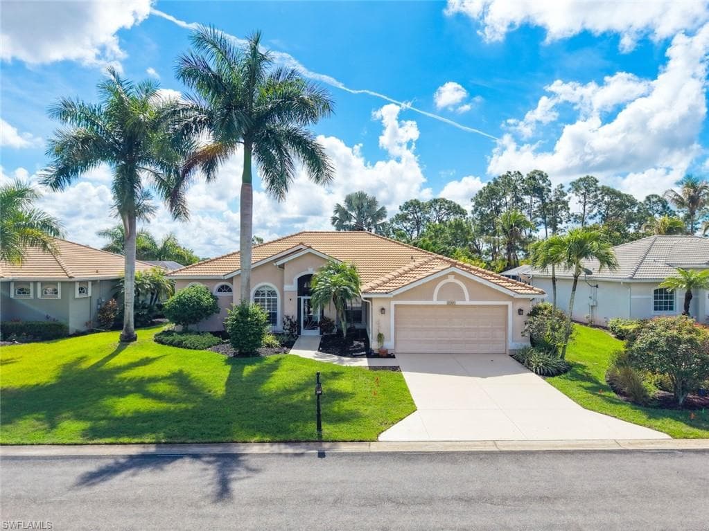 2165 Berkley WAY LEHIGH ACRES, FL 33973