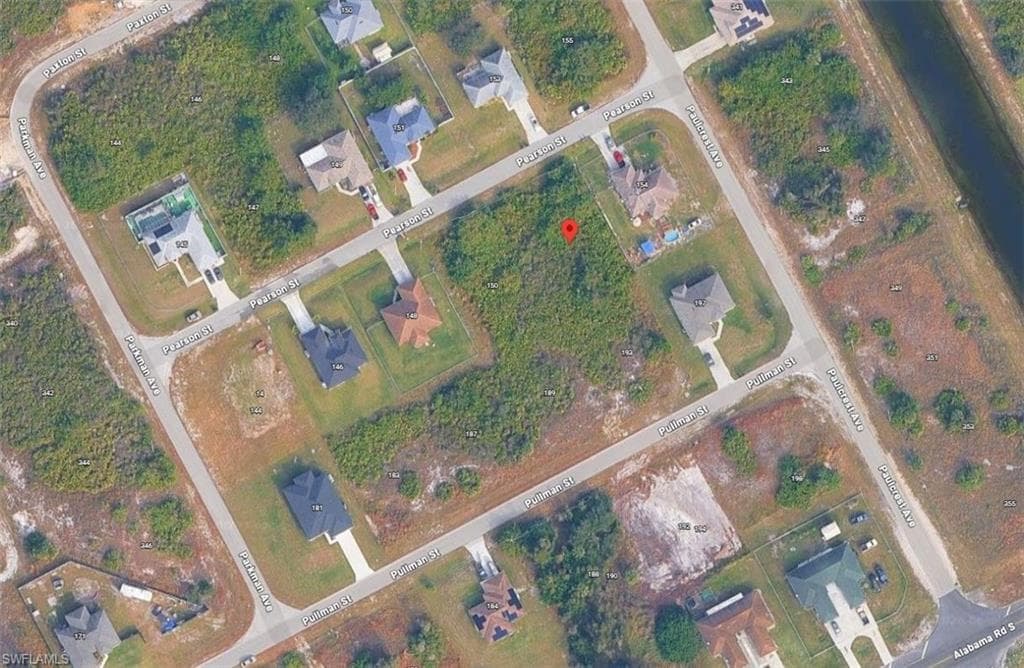 152 Pearson ST LEHIGH ACRES, FL 33974