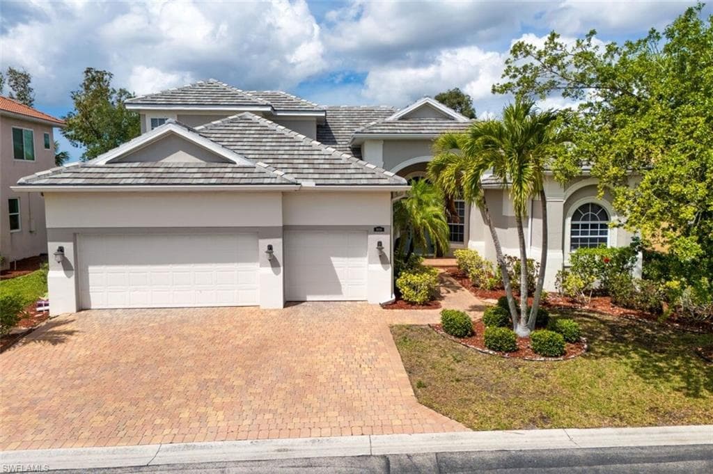 16018 Thorn Wood DR FORT MYERS, FL 33908