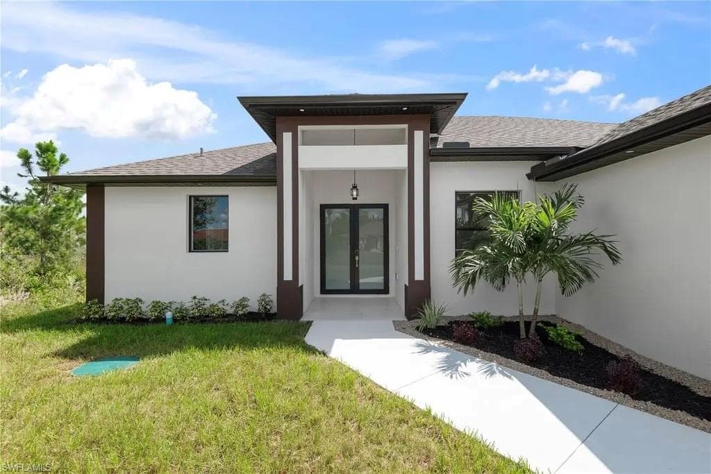 218 Irving AVE LEHIGH ACRES, FL 33936
