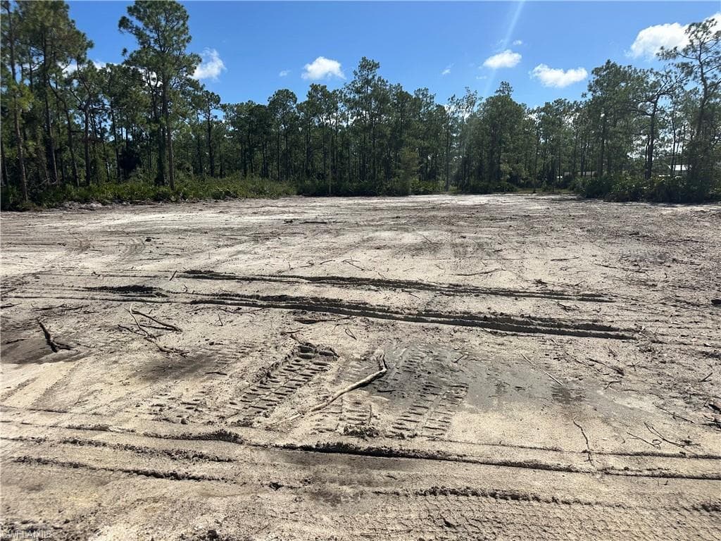1504 Maple AVE N LEHIGH ACRES, FL 33972