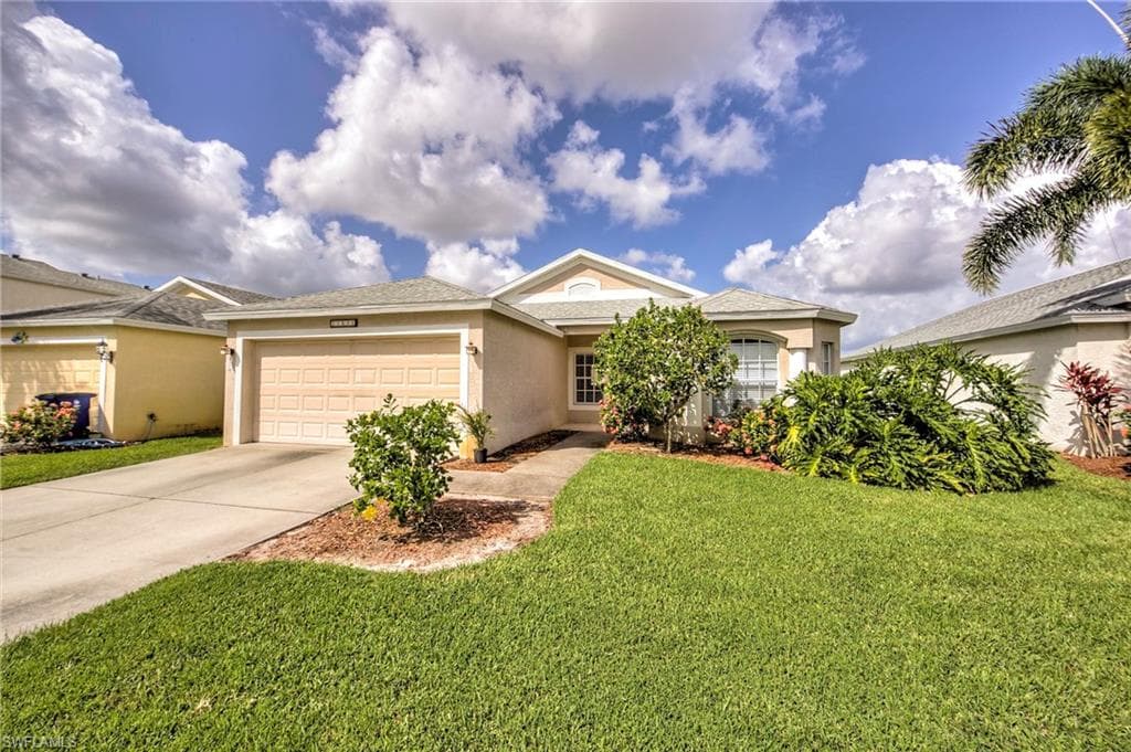 21656 Berwhich RUN ESTERO, FL 33928