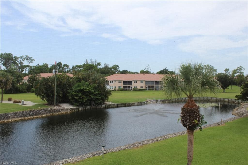200 Forest Lakes BLVD 303 NAPLES, FL 34105