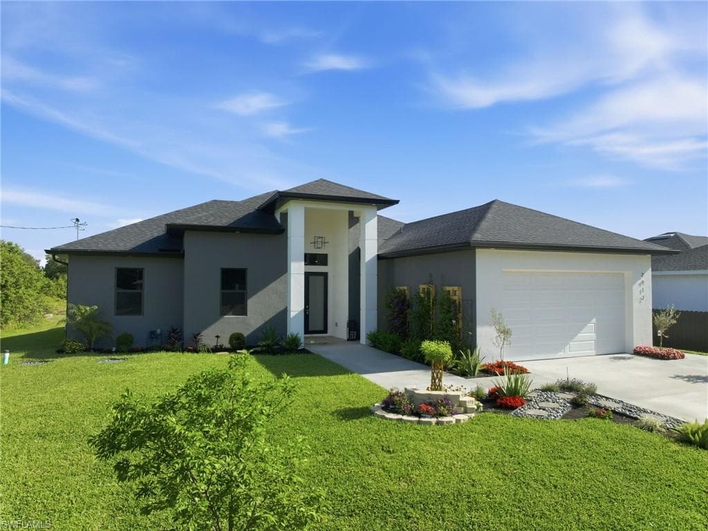 2912 45th ST SW LEHIGH ACRES, FL 33976