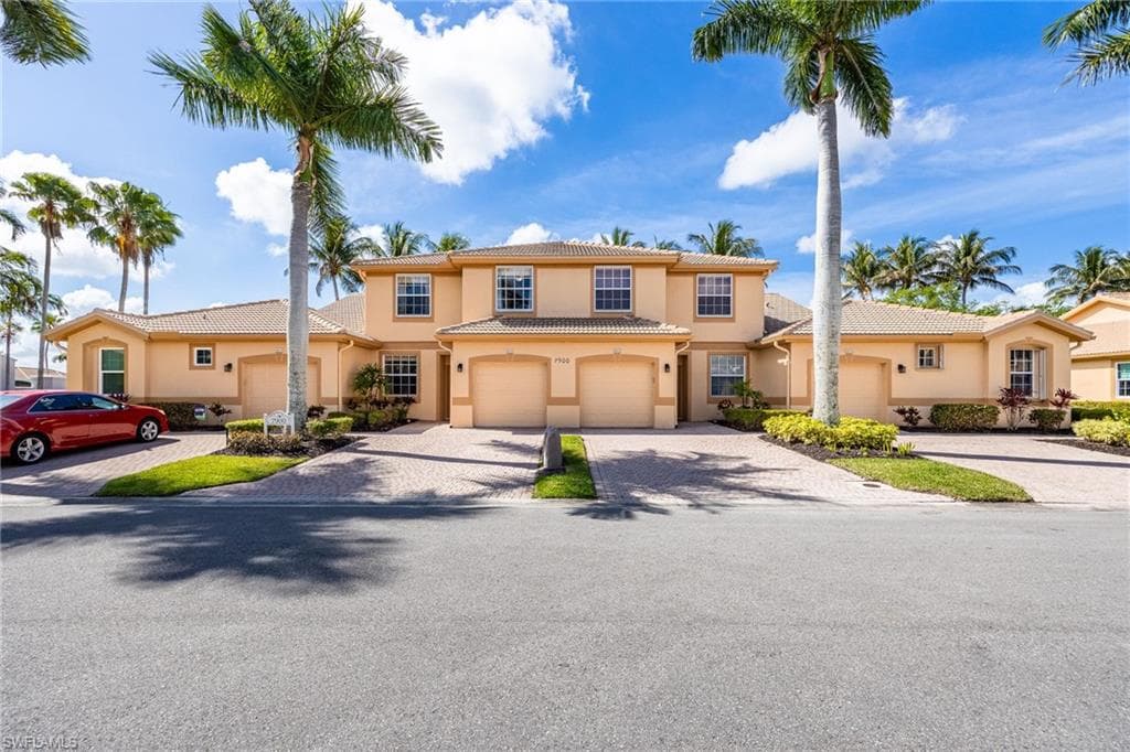 7900 Lake Sawgrass LOOP 4612 FORT MYERS, FL 33907