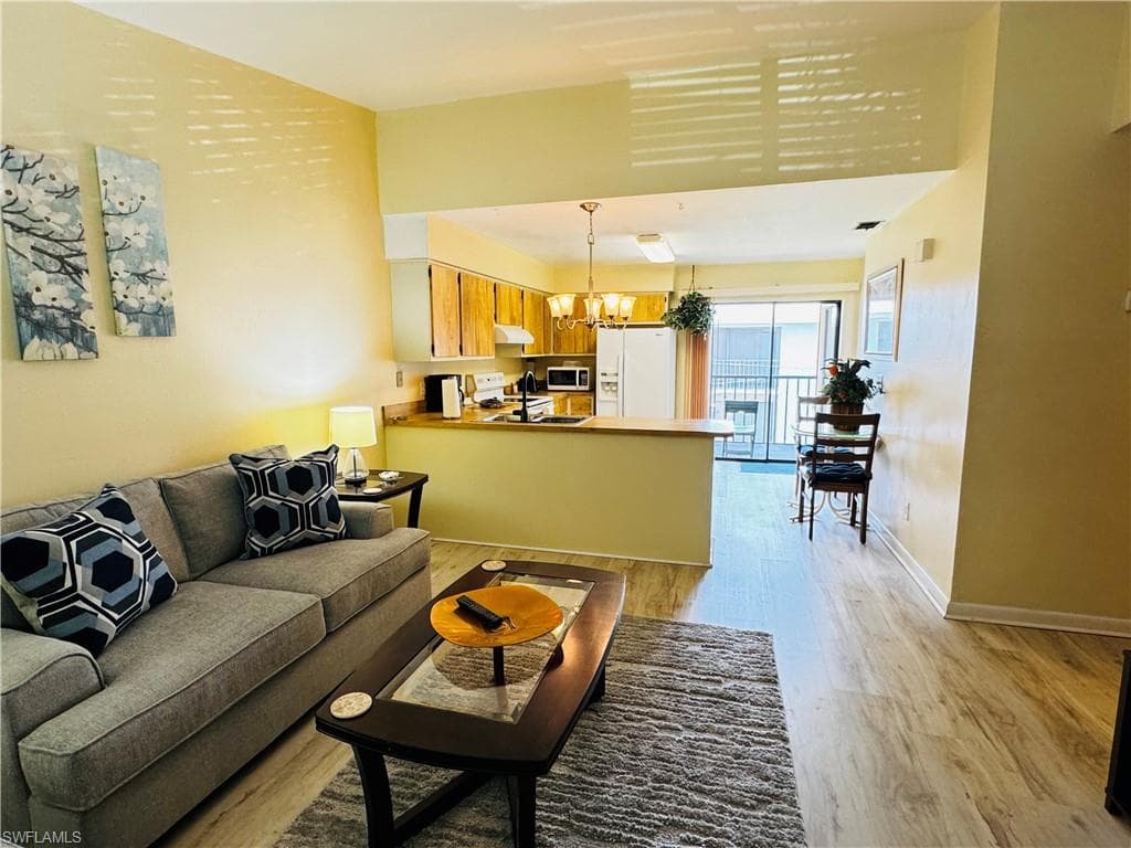 4903 Vincennes ST 212 CAPE CORAL, FL 33904