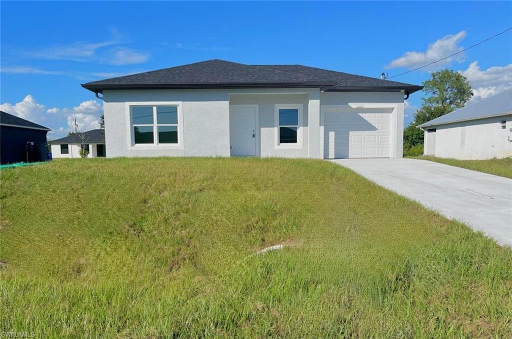 4218 E 30th ST ALVA, FL 33920