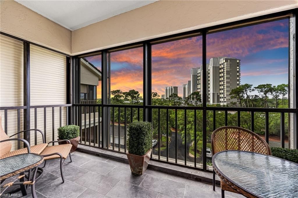 201 Arbor Lake DR 2-501 NAPLES, FL 34110