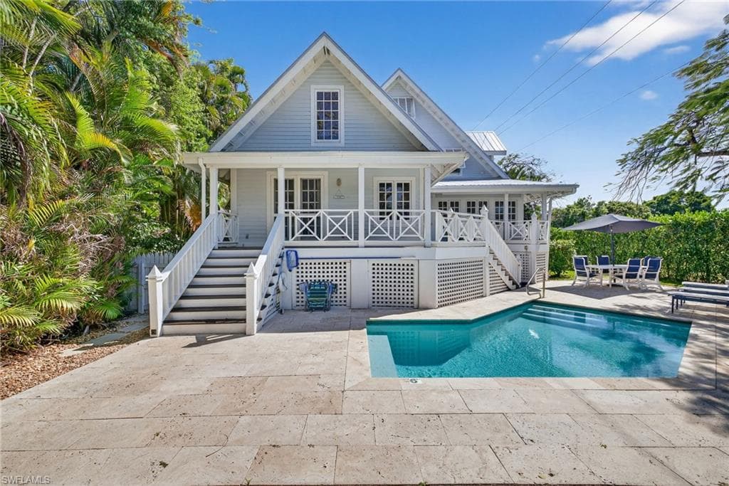 660 8th AVE S NAPLES, FL 34102