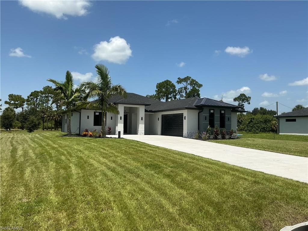1819 Hines AVE LEHIGH ACRES, FL 33972