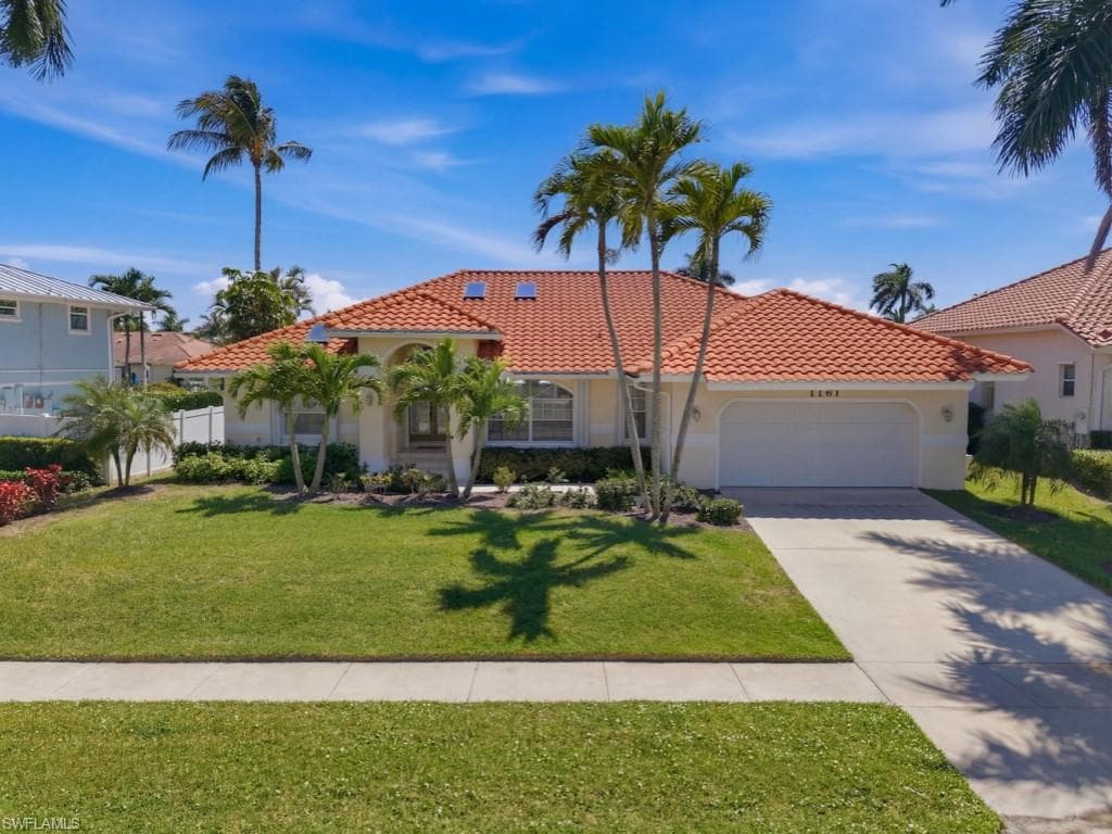 1181 Bond CT MARCO ISLAND, FL 34145
