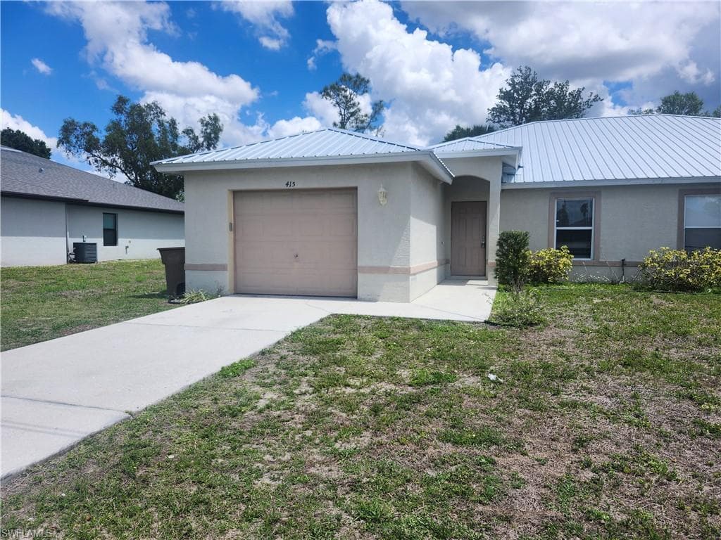 415 NE 25th AVE CAPE CORAL, FL 33909