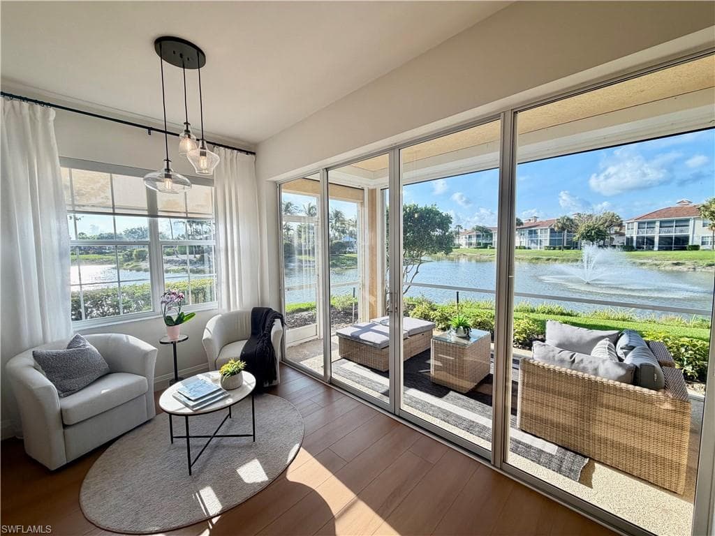 3062 Driftwood WAY 4301 NAPLES, FL 34109