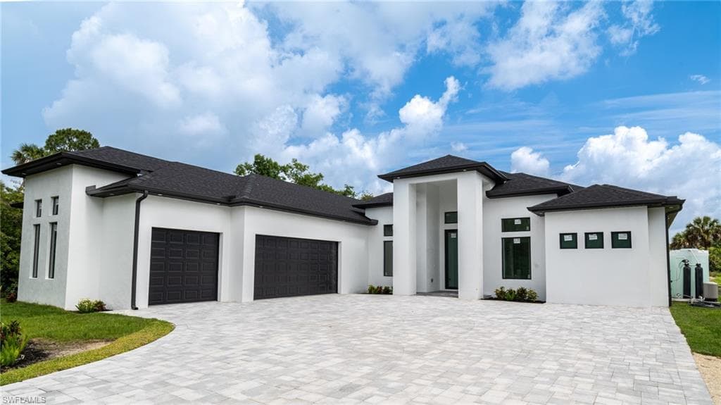 649 Golden Gate BLVD E NAPLES, FL 34120