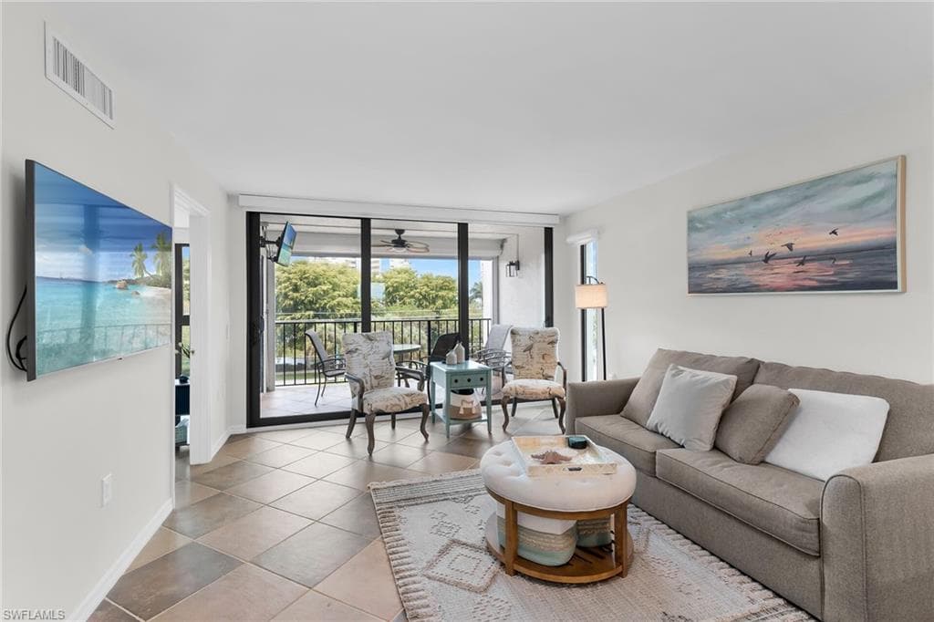 741 Collier BLVD 403 MARCO ISLAND, FL 34145
