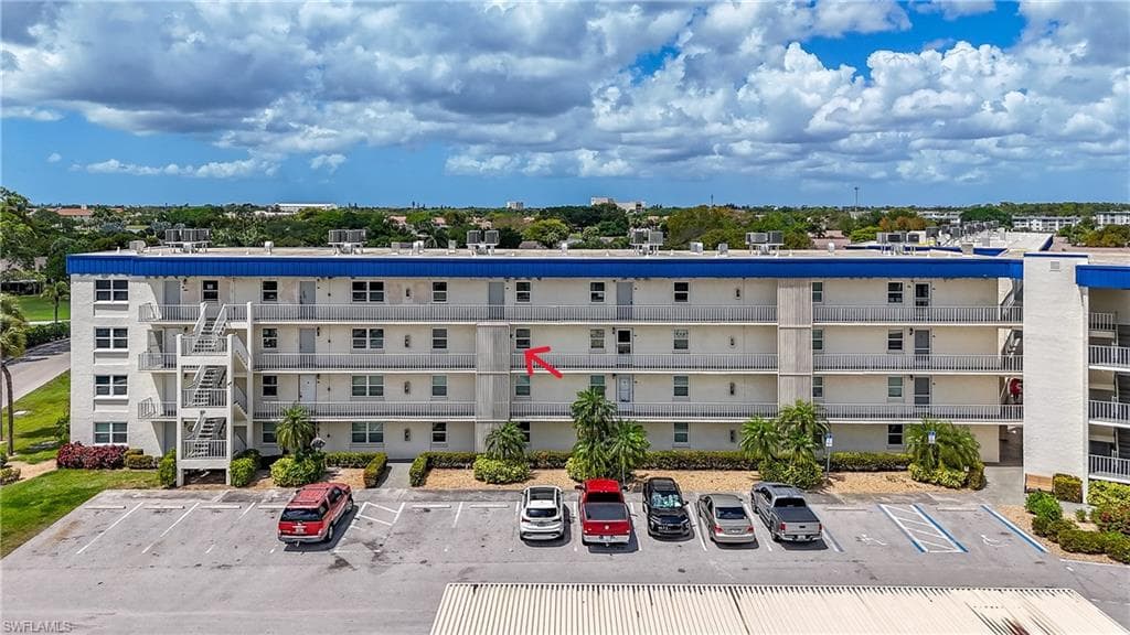 6220 Augusta DR 309 FORT MYERS, FL 33907