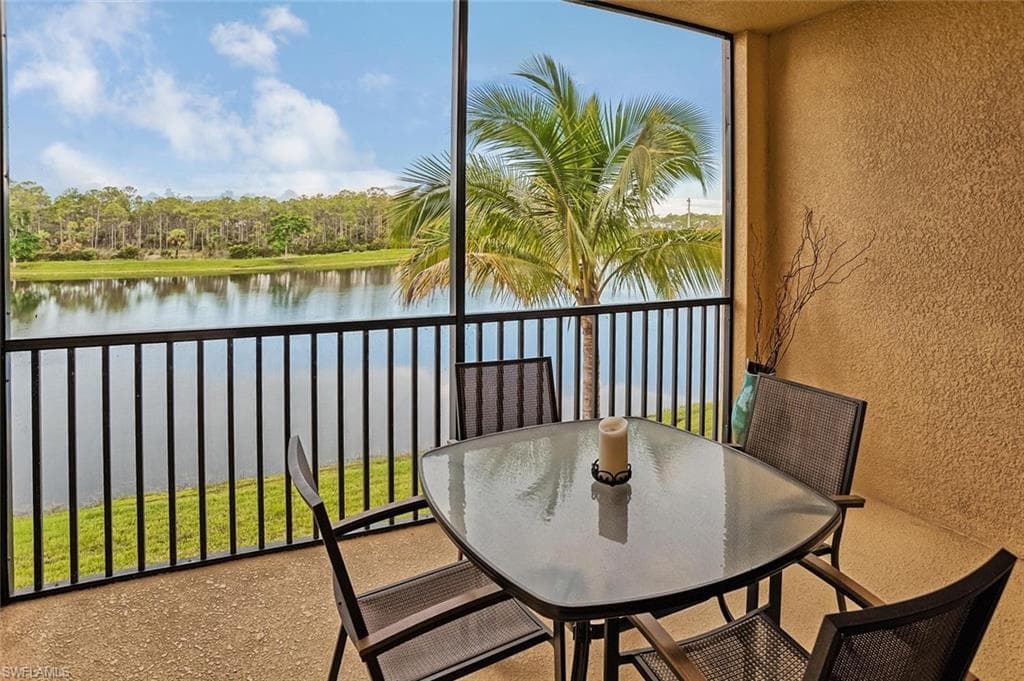 9727 Acqua CT 425 NAPLES, FL 34113