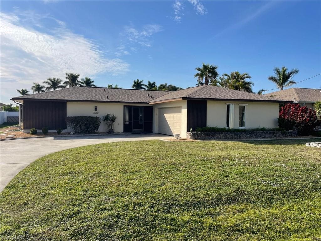 3502 SE 22nd PL CAPE CORAL, FL 33904