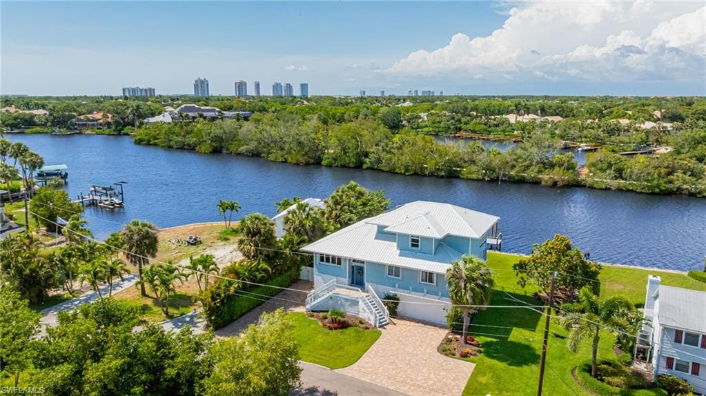 3968 Aloha LN BONITA SPRINGS, FL 34134