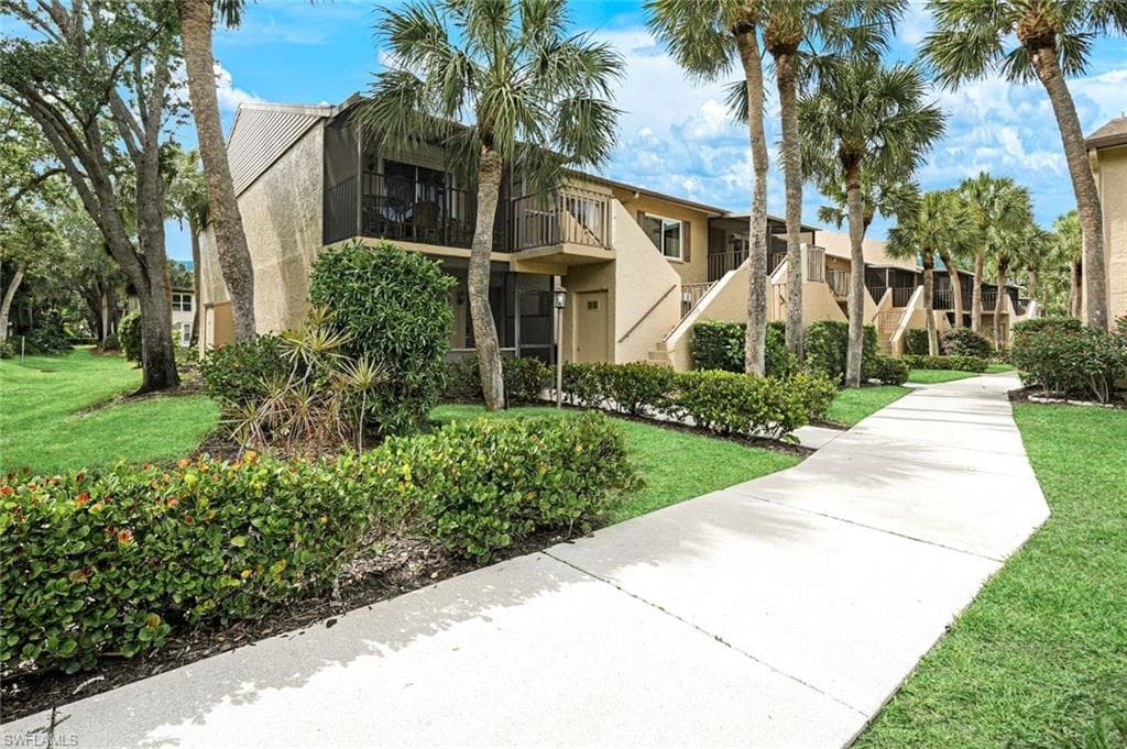 4240 Jack Frost CT 6 NAPLES, FL 34112