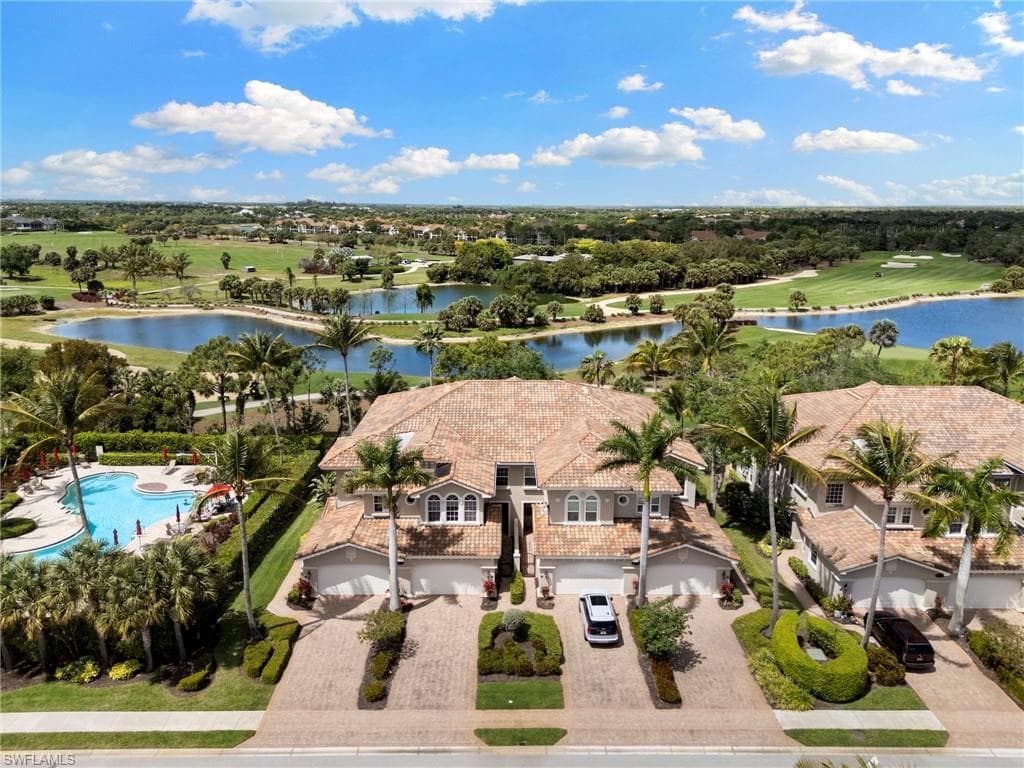 9031 Cherry Oaks TRL 101 NAPLES, FL 34114