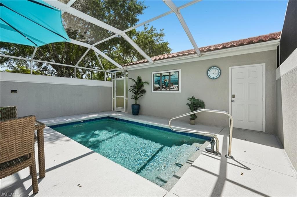 15599 Latitude DR BONITA SPRINGS, FL 34135
