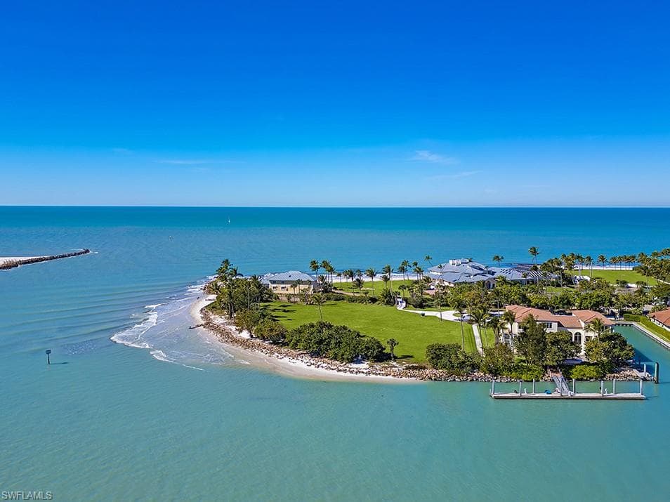 210 & 220 Bay RD NAPLES, FL 34102