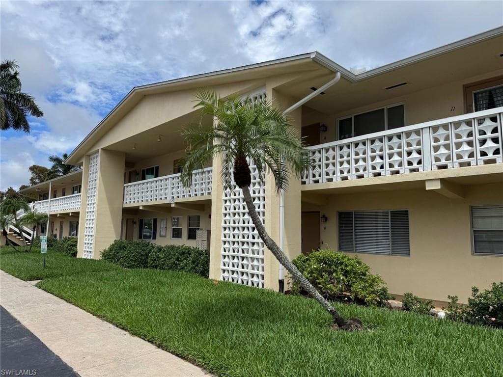 13151 Kings Point DR 6A FORT MYERS, FL 33919