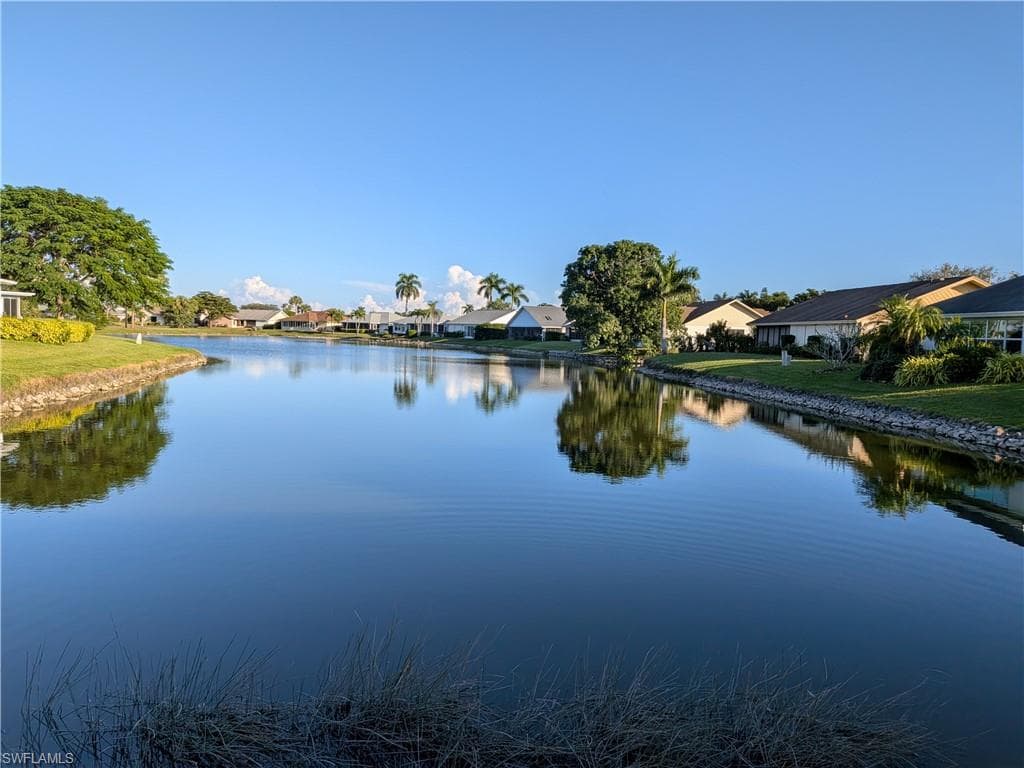 104 Fleur De Lis LN NAPLES, FL 34112