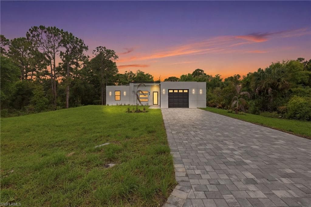 669 Windermere DR LEHIGH ACRES, FL 33972