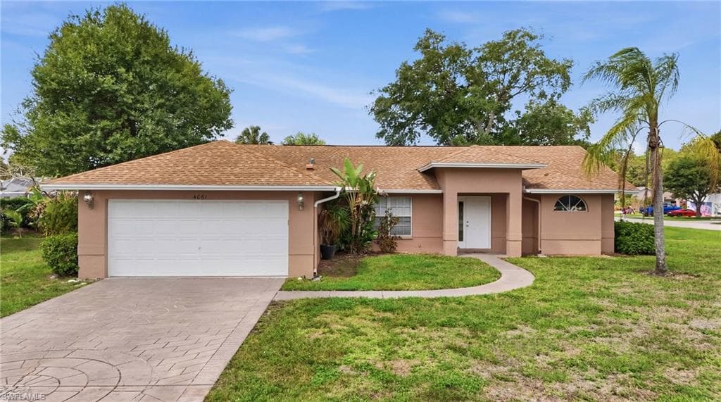4061 Vine LN NAPLES, FL 34112