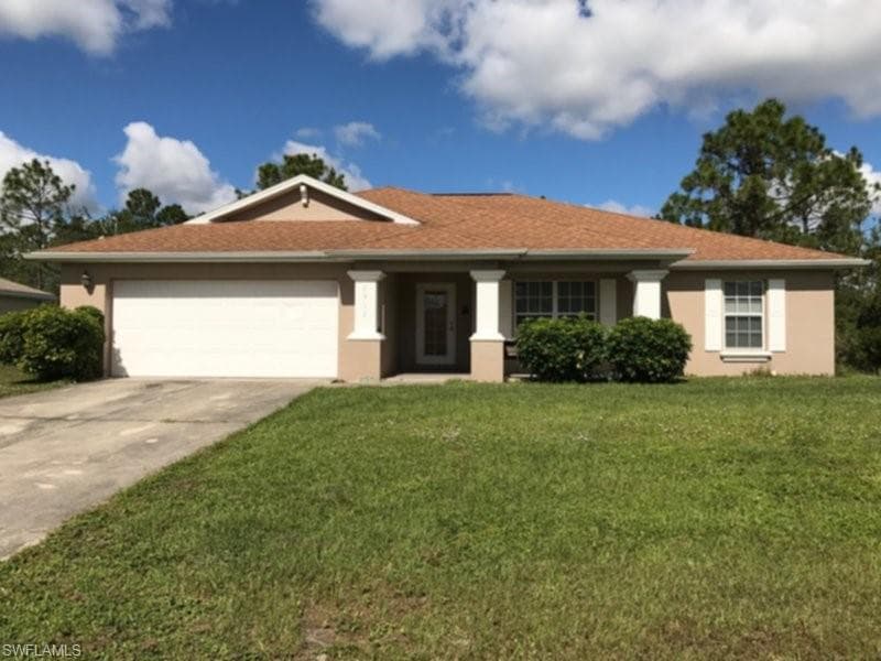2912 48th ST W LEHIGH ACRES, FL 33971