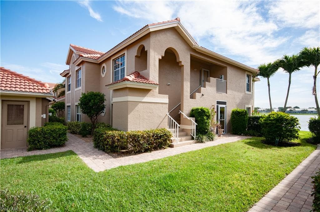 13962 Southampton DR 4402 BONITA SPRINGS, FL 34135