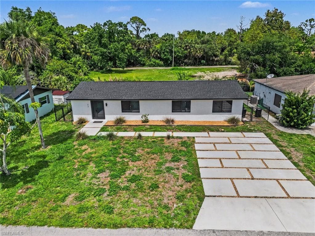 73 Cardinal DR NORTH FORT MYERS, FL 33917