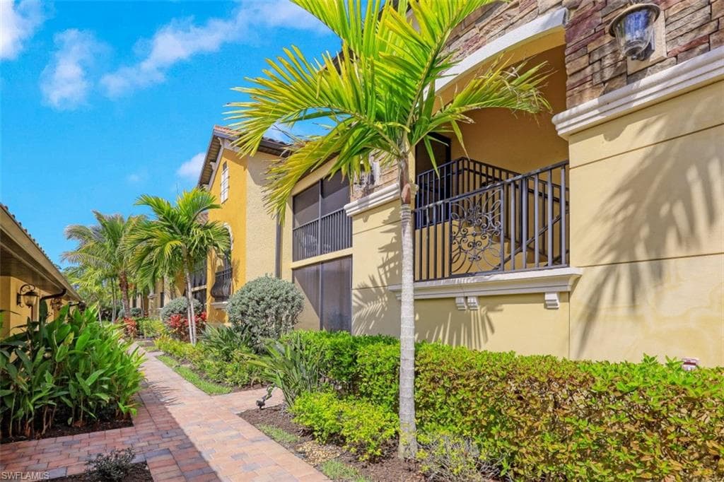 9533 Avellino WAY 2916 NAPLES, FL 34113