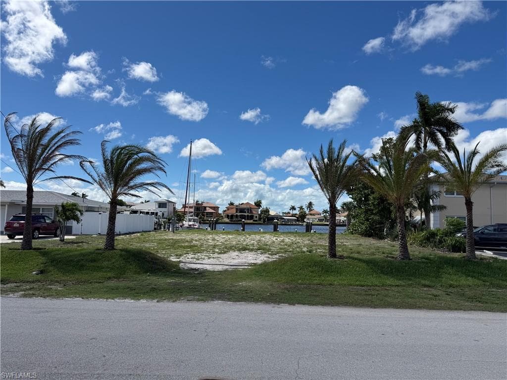 1722 Bikini CT CAPE CORAL, FL 33904