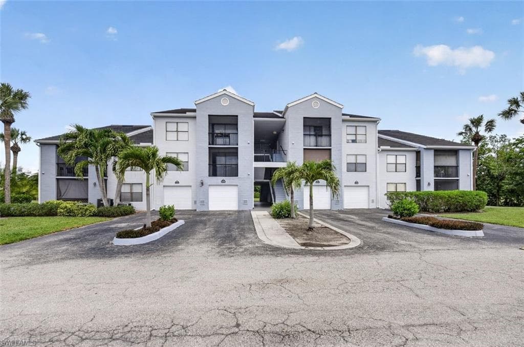 13575 Eagle Ridge DR 1214 FORT MYERS, FL 33912