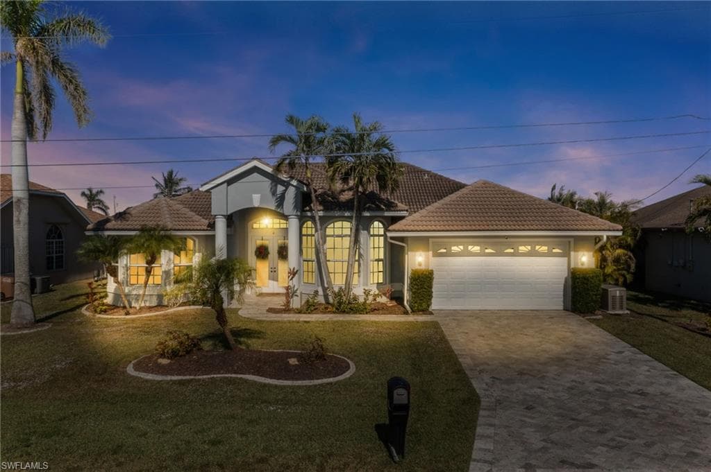 321 SE 31st ST CAPE CORAL, FL 33904