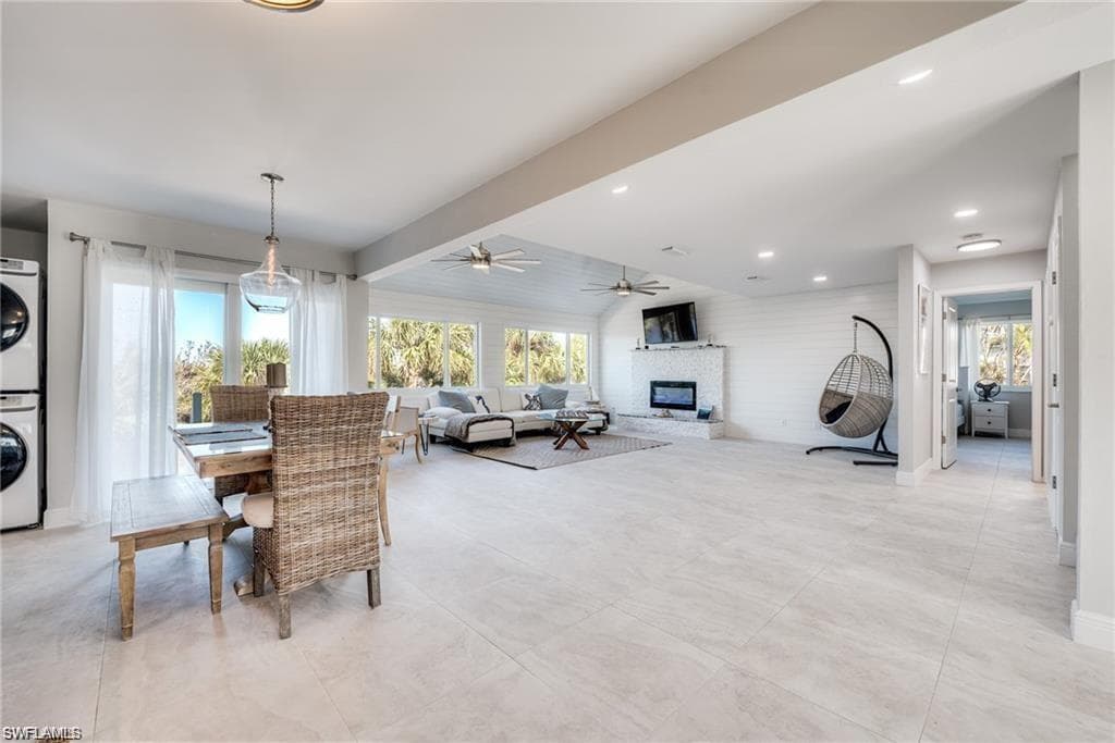 785 Rabbit RD SANIBEL, FL 33957