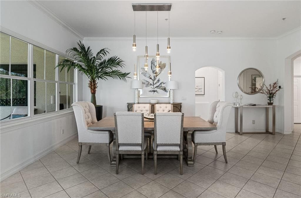 2842 Tiburon BLVD E 103 NAPLES, FL 34109