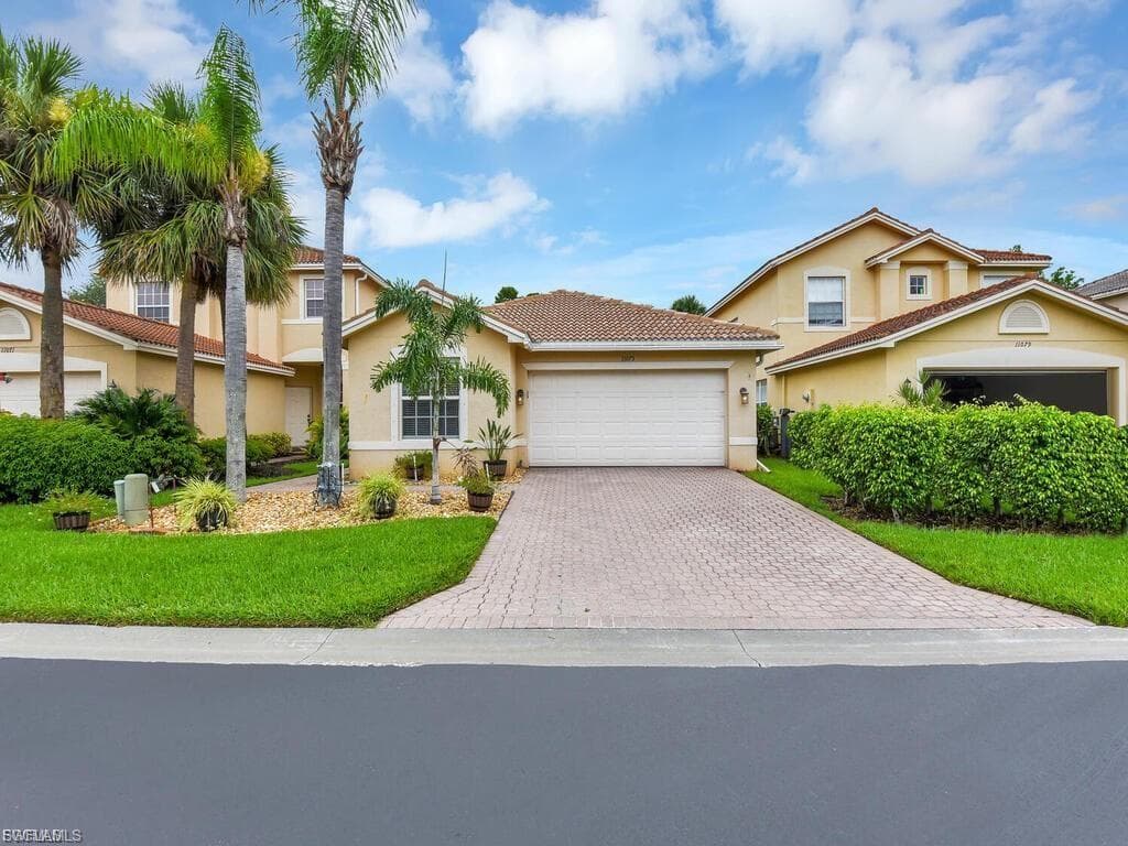 11075 Lancewood ST FORT MYERS, FL 33913