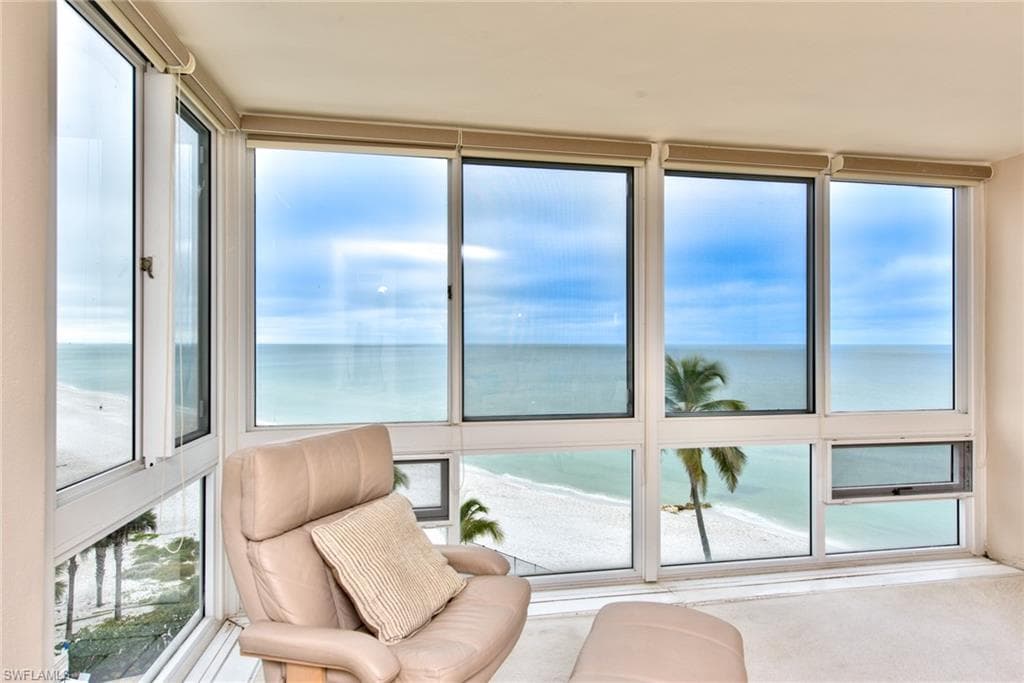2121 Gulfshore BLVD N 503 NAPLES, FL 34102