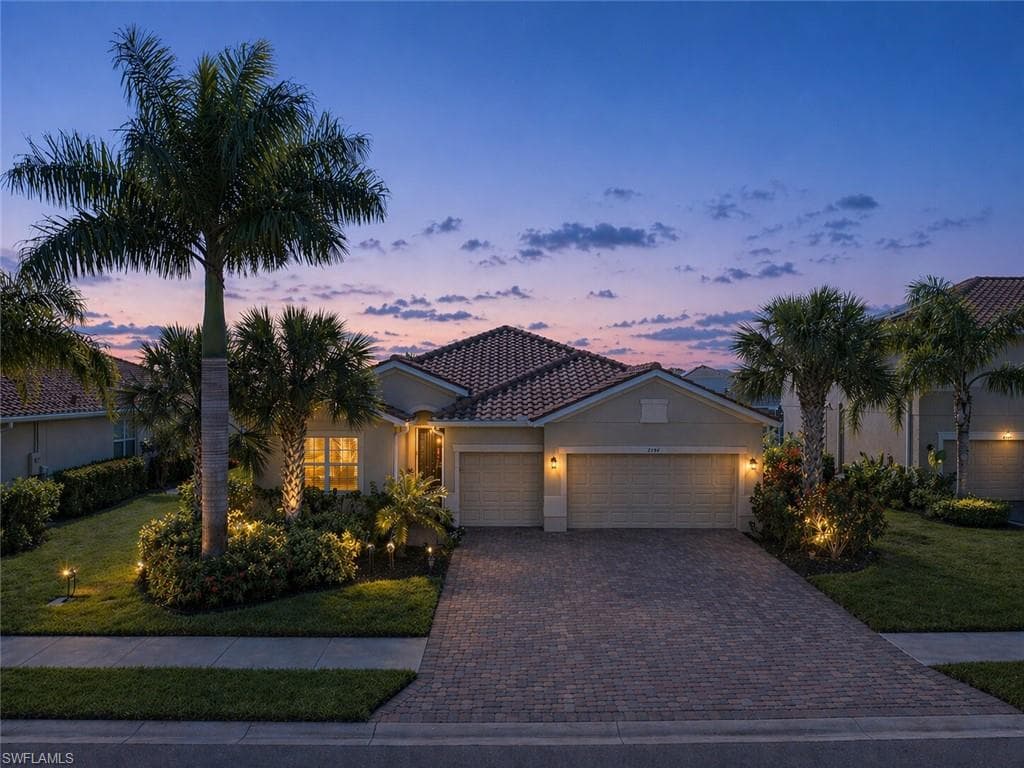 2151 Vermont LN NAPLES, FL 34120