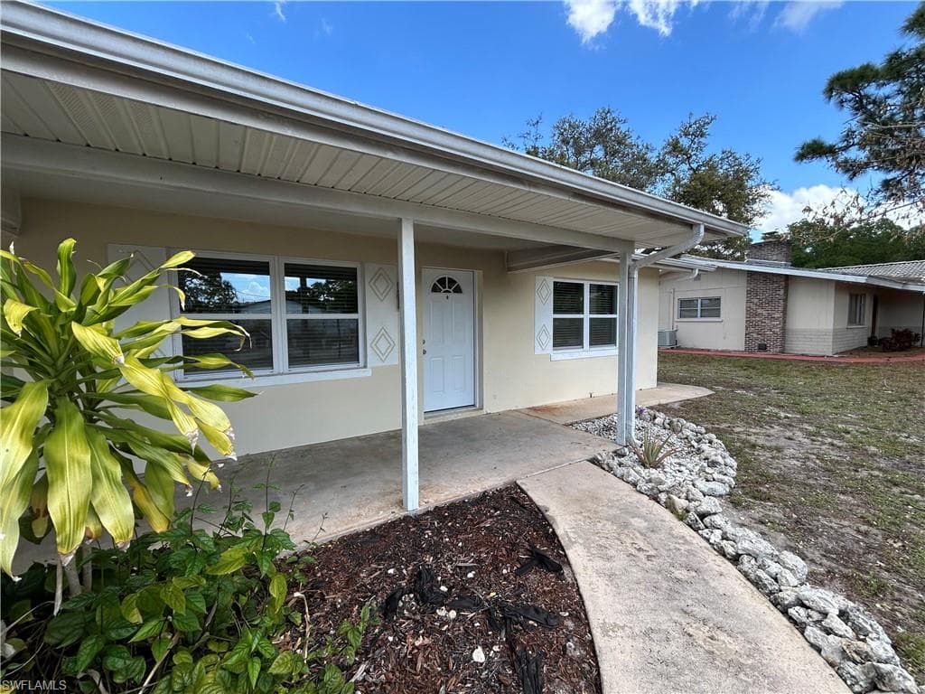 4320 Pine Lake RD BONITA SPRINGS, FL 34134
