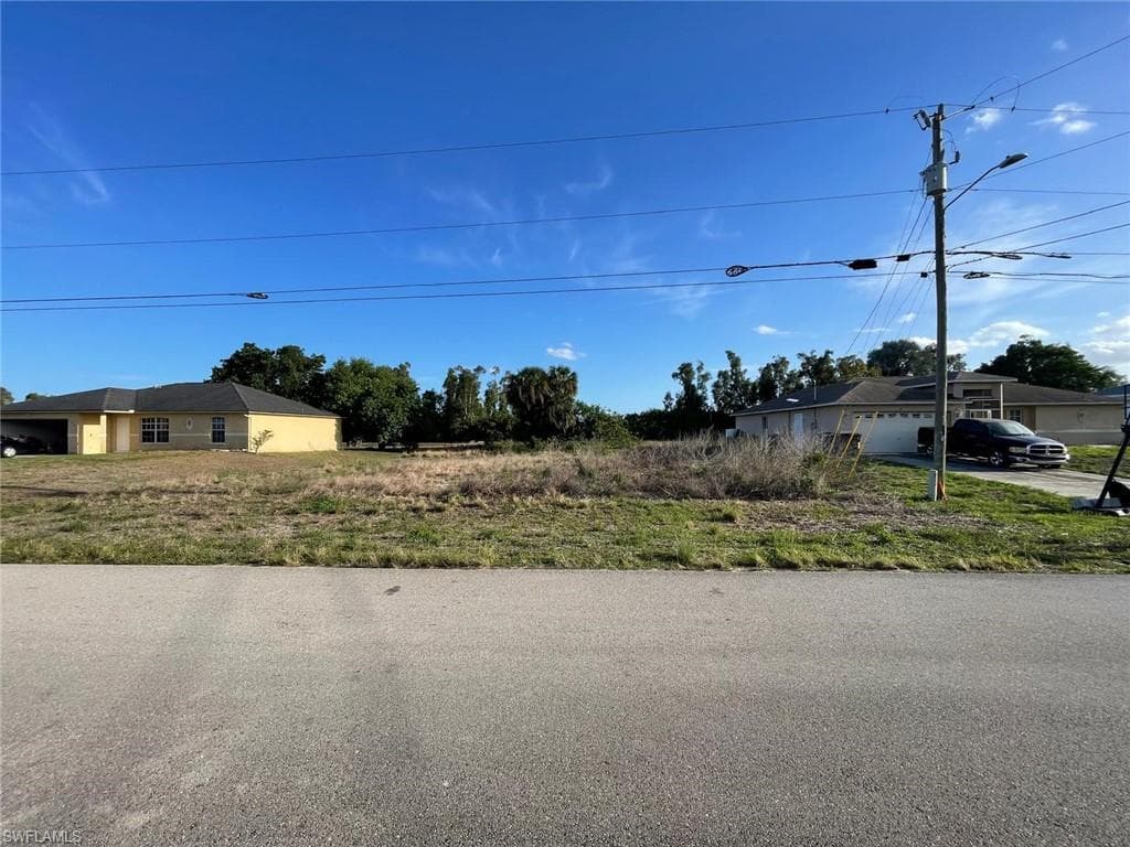 124 Preston ST LEHIGH ACRES, FL 33974